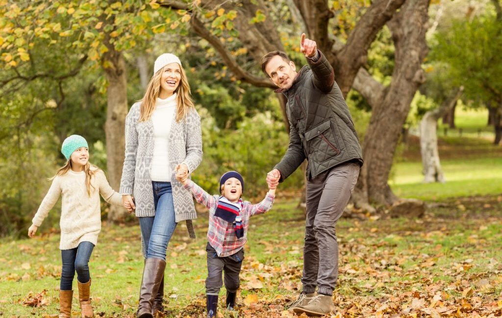 Spacery na świeżym powietrzu jako sposób na zachowanie równowagi